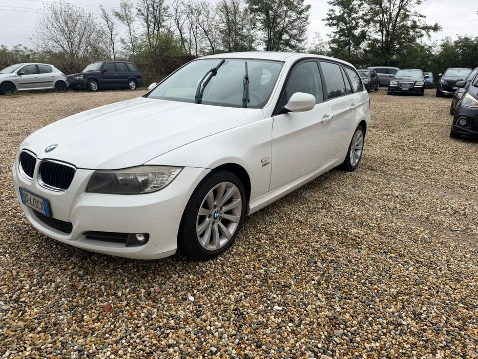 BMW e91 320xd 177k na chasti