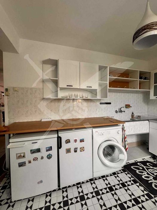 Дава се под наем Двустаен апартамент в Варна, Център - 88 кв.м за 600 € - Снимка #2