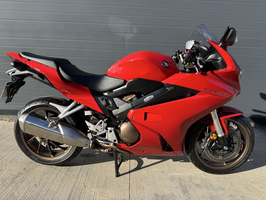 Funmoto Honda VFR 800F v tec nu (Yamaha Kawasaki Ktm)