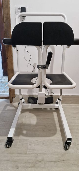 Vand scaun electric multifunctional pentru persoane cu dezabilitati