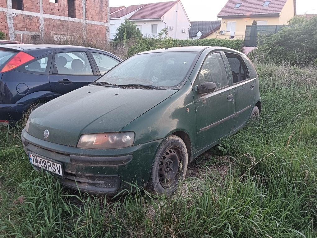 Vând Fiat Punto pentru dezmembrari