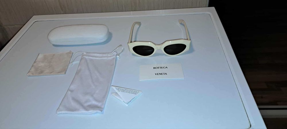Ochelarii soare Dama Bottega Veneta produs nou cu eticheta