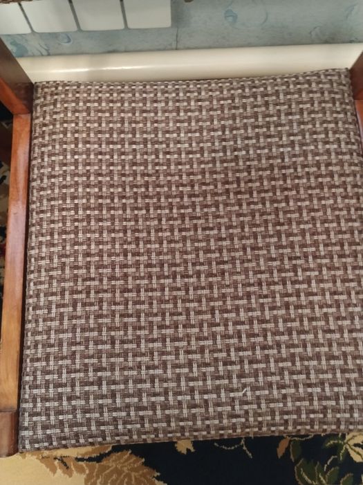 Стулья мягкие, 6 штук