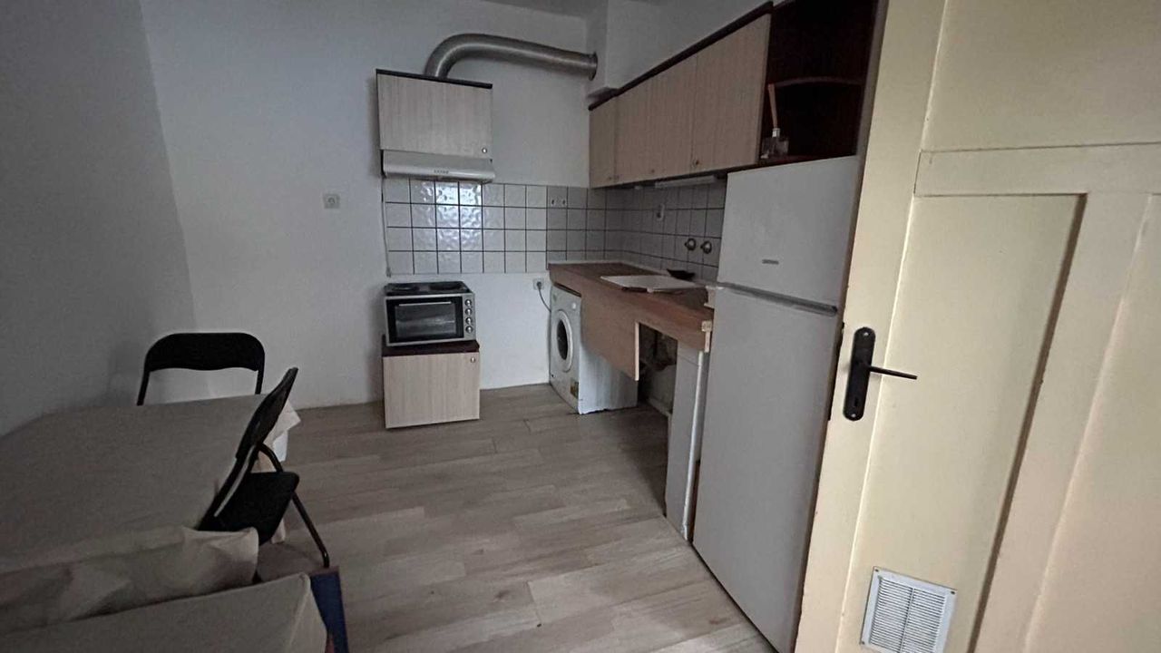 Дава се под наем Къща в Бургас, Лазур - 55 кв.м за 300 € - Снимка #1
