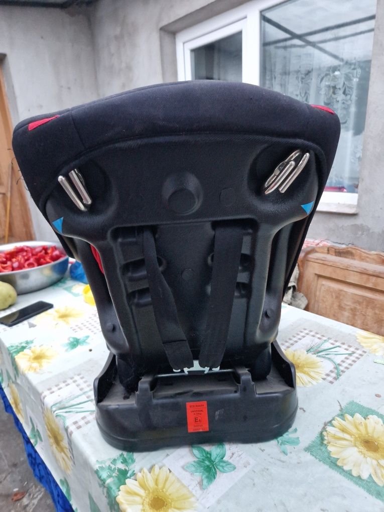 Scaun auto fara isofix