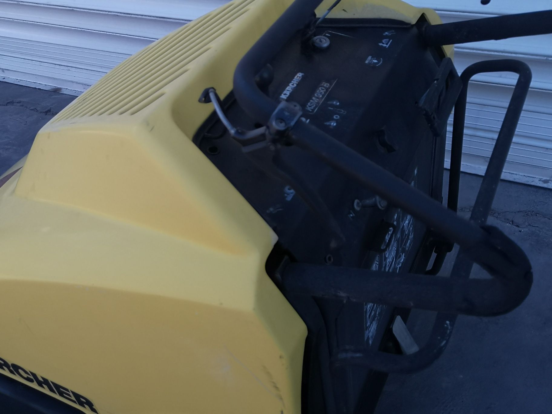 Бензинова Метачна Машина Karcher KSM950  Сампходна