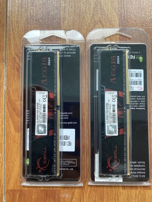 Memorii RAM 16 GB DDR4 G-Skill Gaming