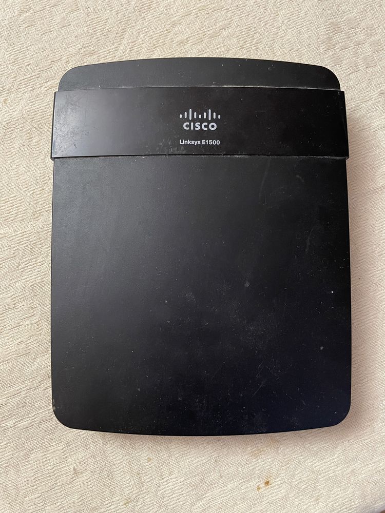 Router Cisco + 2 extender Tp link