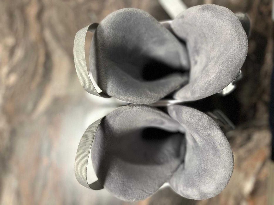 Clapari ski HEAD marimea 38-39 foarte comozi si caldurosi