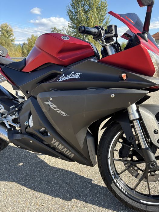 Vând Yamaha YZF R125