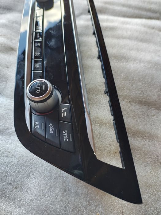 Panou clima  Panou AC Climatronic BMW Seria 5 G30 G31 cod 7947868