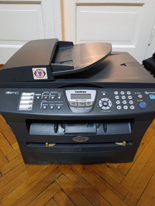 Vând imprimanta Brother MCF-7820N