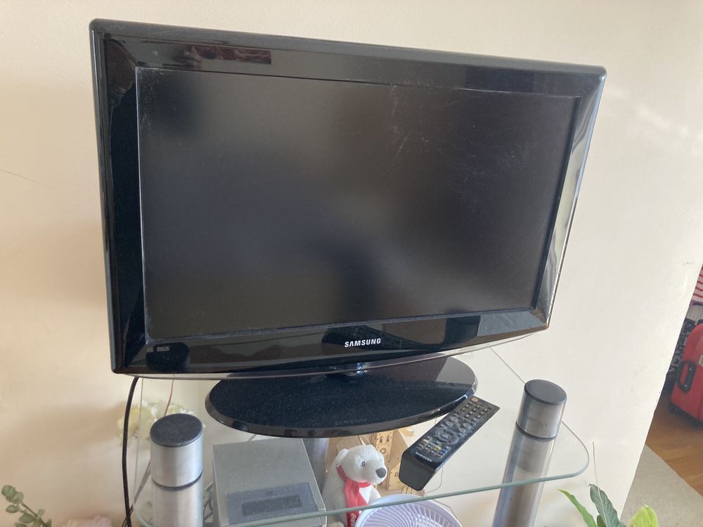 TV / monitor Samsung HD Ready 64 cm