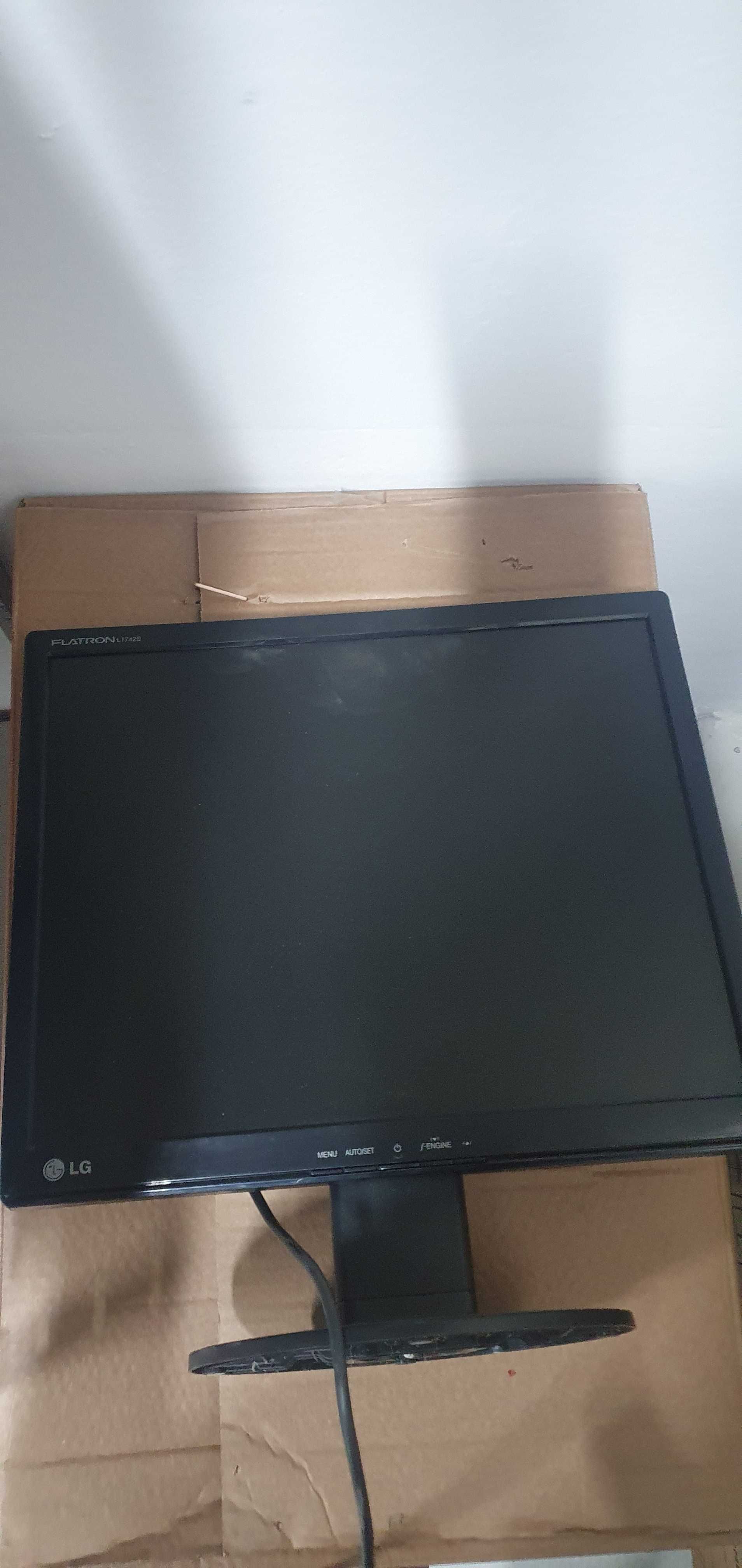 Продам монитор диаметр 15