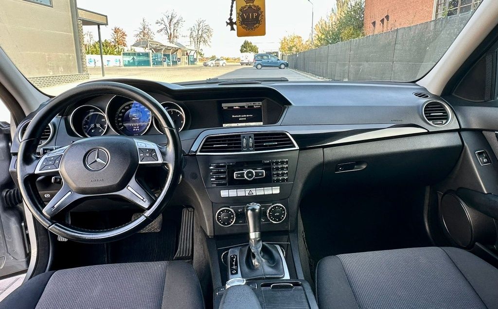 MERCEDES-Benz C - 2014
