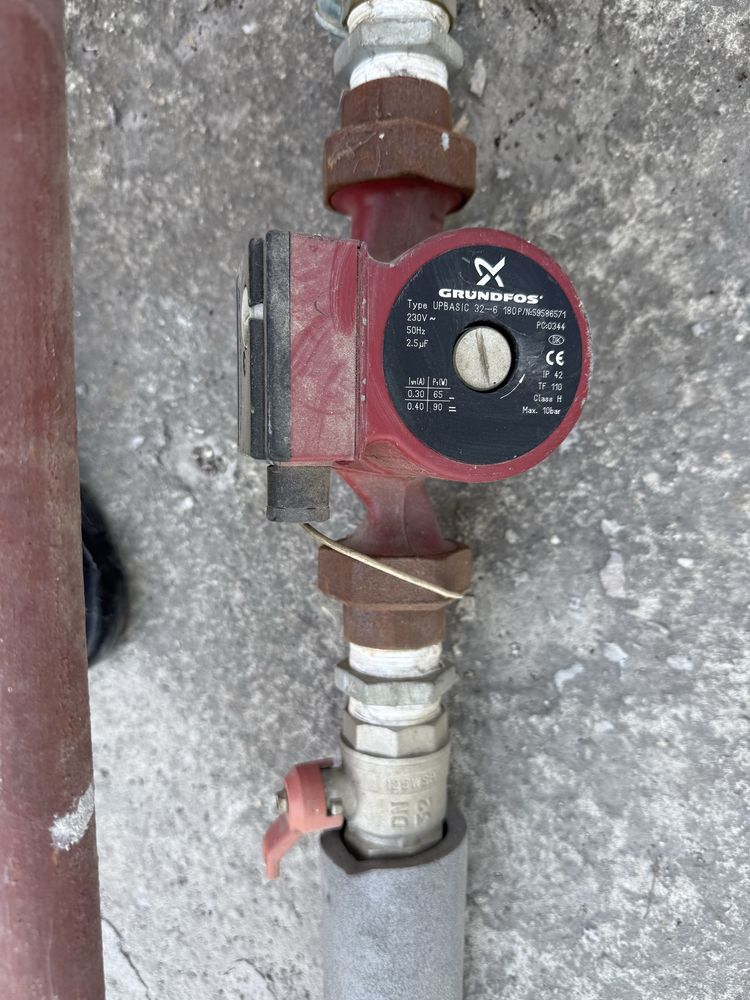 Помпа Grundfos за парно и рашилителен съд