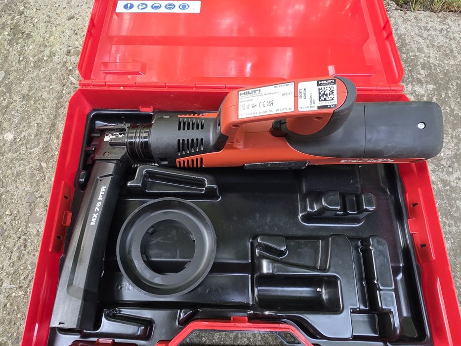 Pistol cu capse Hilti  DX76 PTR , cuie metal