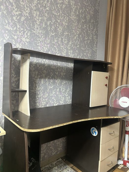 Б/у стол компьютерный письменный