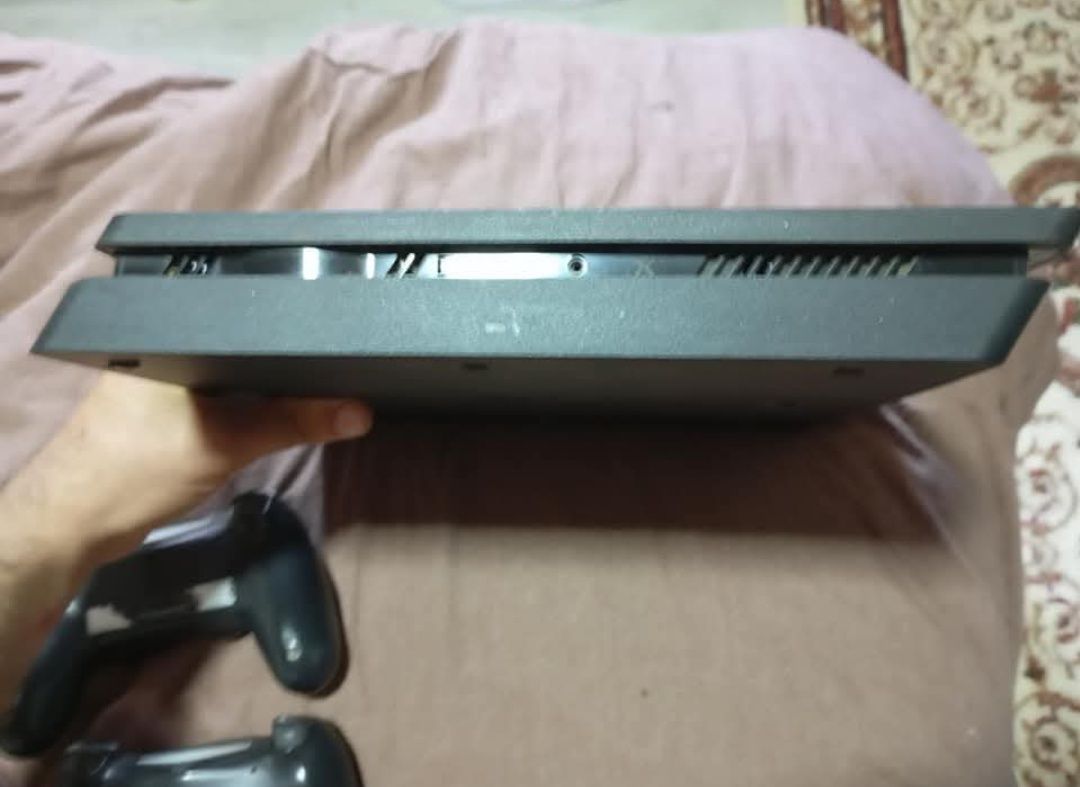PS 4 Slim 500 GB