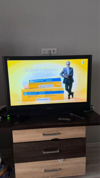 Телевизор Panasonic. Срочно