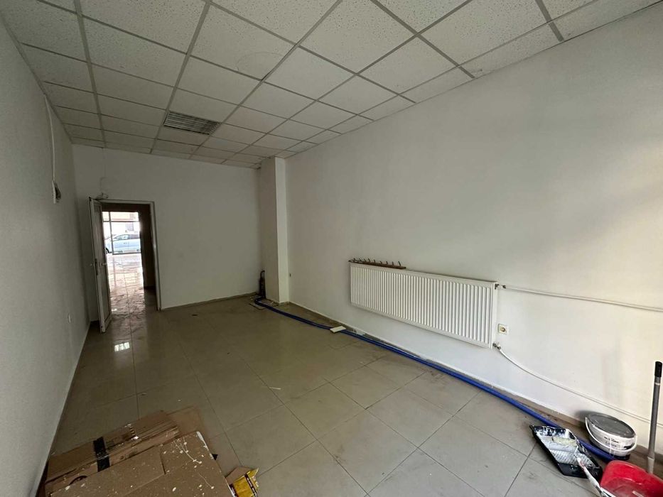 Дава се под наем Магазин в Пловдив, Кършияка - 100 кв.м за 612 € - Снимка #4