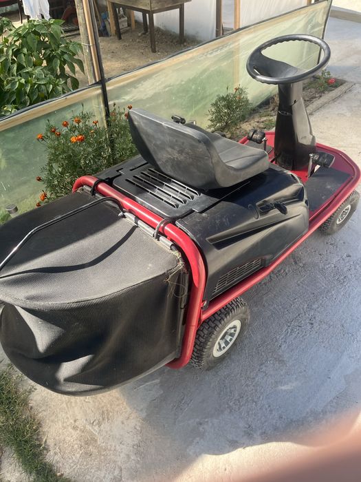 Vand/schimb tractor tuns iarba