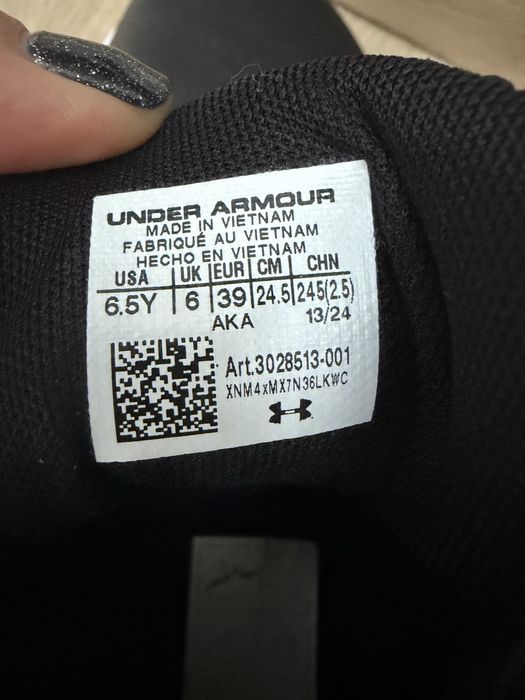 Adidasi under armour marime 39