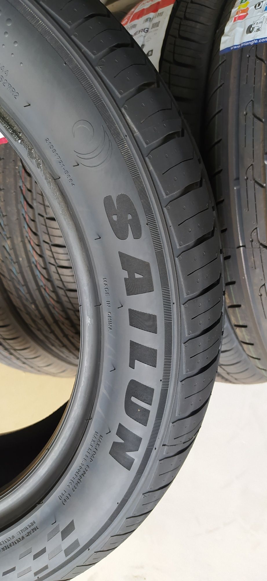 215/60R17. Sailun. Elite