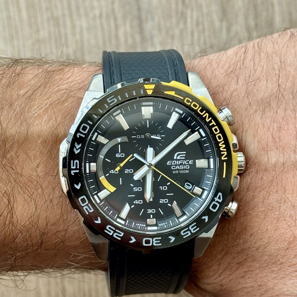 Casio Edifice ECB-40P-1AEF