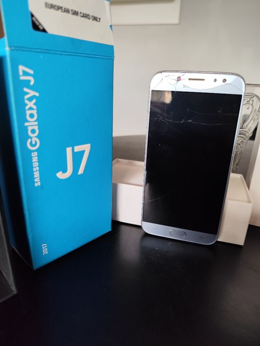 Продавам HUAWEI P smart 2021