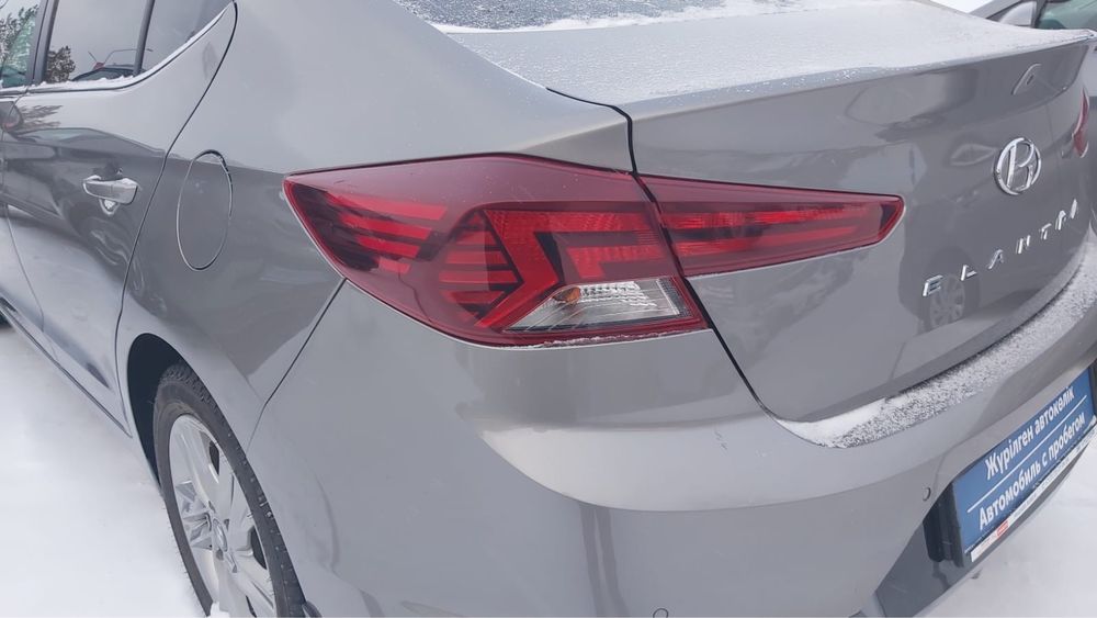 Продается задний левый фонарь Hyundai Elantra