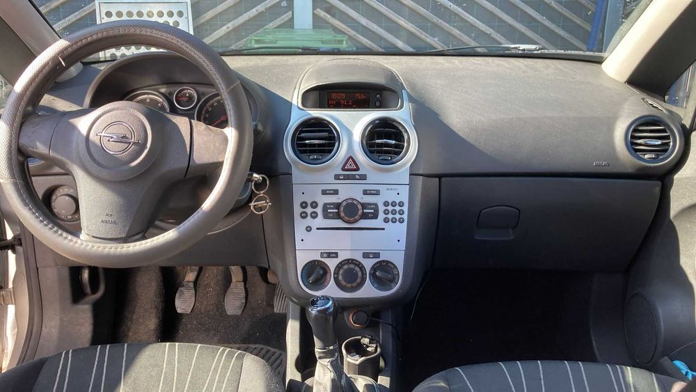 Opel Corsa D 1.3 CDTI – ideală pentru oraș, consum redus