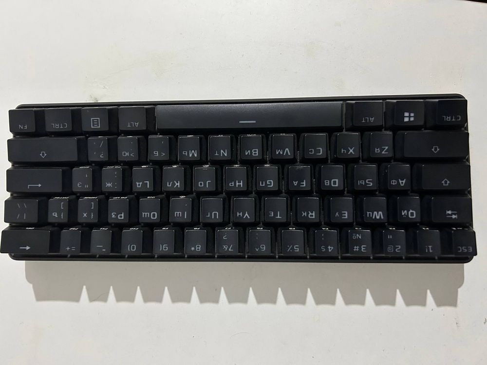 Игровая мышь Logitech G Pro Superlight и игровая клавиратура HyperX