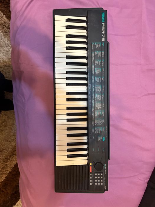 Синтезатор/Пиано Yamaha psr.75