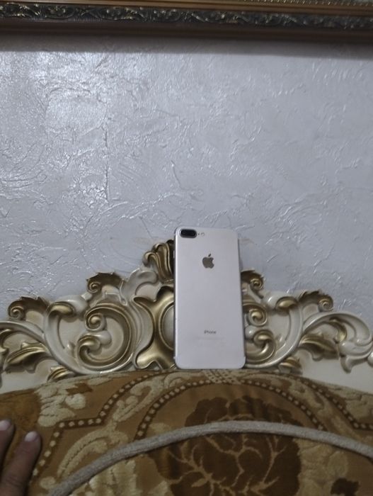 iPhone 7 plus (32 Гб)