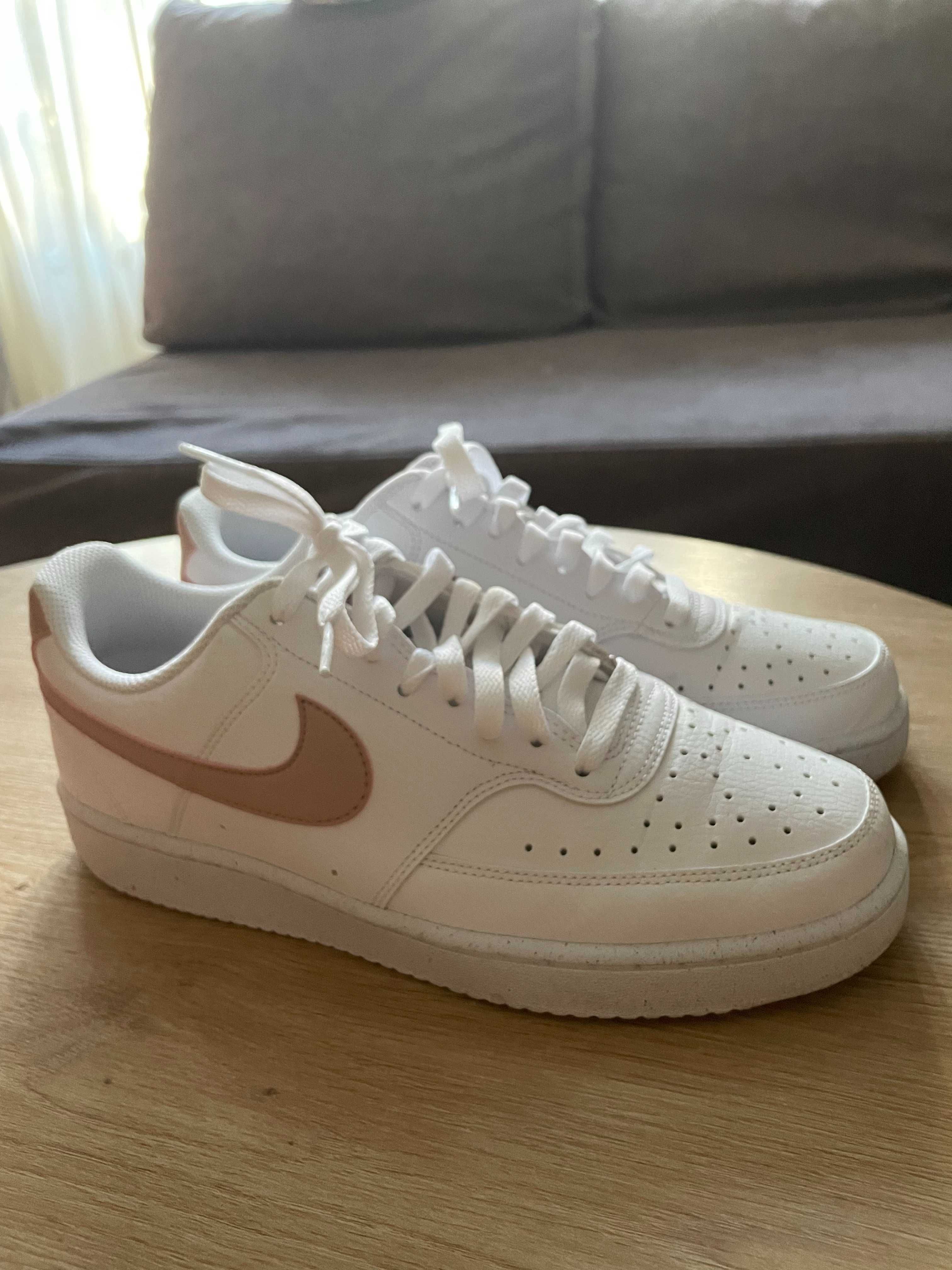 Nike Court Vision Low - Нови Дамски маратонки р. 41 бяло/розово