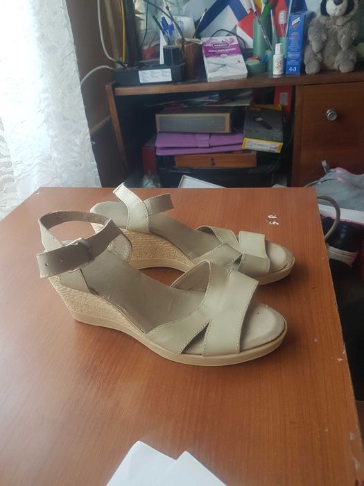 Sandale dama marimea 39