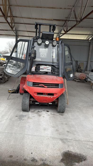 Vând motostivuitor Linde h40d-04 c translație factură stivuitor fronta