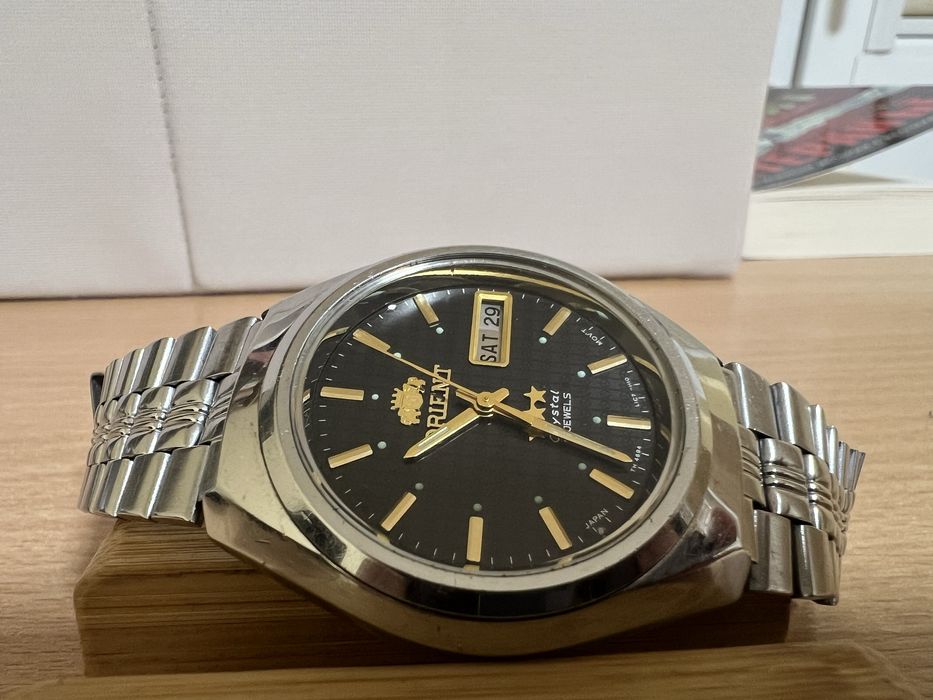 Часовник Orient crystal triple gold star