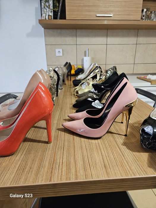 Pantofi marimea 37.38 .: 50 lei