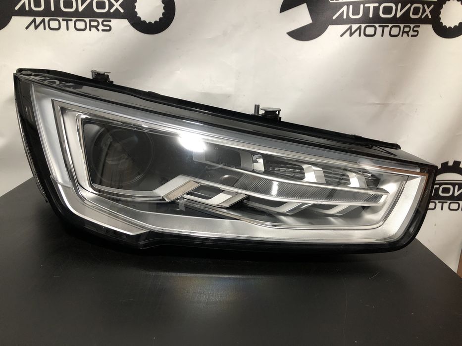 Far dreapta bixenon led Audi A1 an 2016-2019 cod 8XA941006