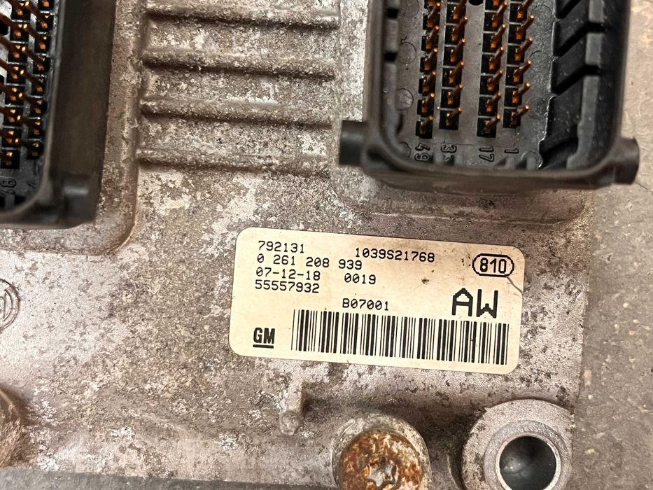 Компютри двигател ECU Opel Corsa C 1.2i Опел Корса Ц