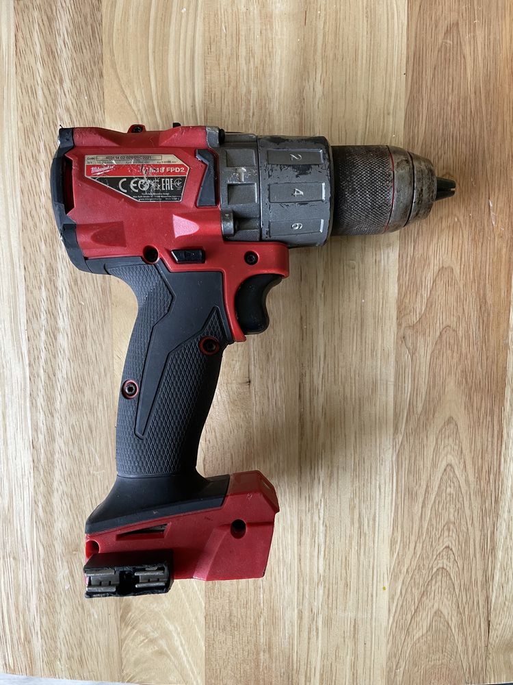 Безчетков винтоверт Milwaukee FUEL M18 FPD2