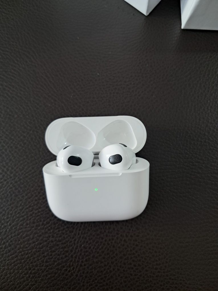 Air pods 3  нови
