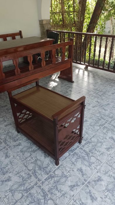 Masa cu doua platuri