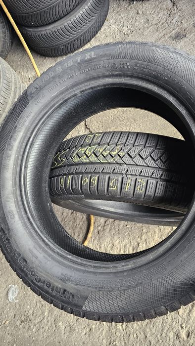 Anvelope Continental 215 60 18 SSR  iarna