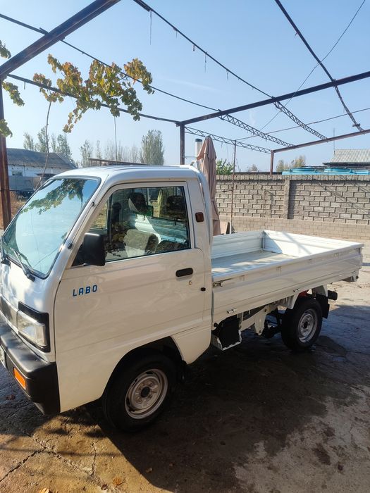 Labo xizmati yuk tashish Baliq tashish uchun Labo