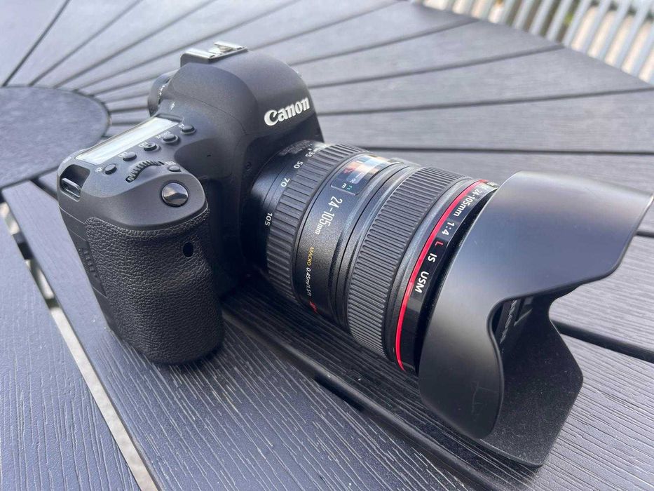 CANON 6D MARK II + obiectiv CANON ZOOM 24-105 + geanta