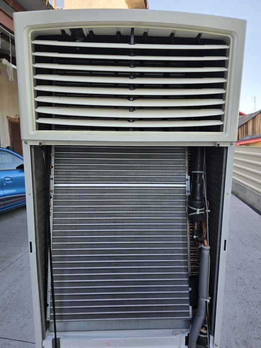 Daikin tip coloana soldat corturi 32000btu R32