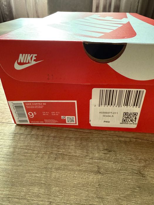 Nike Cortez SE 43 номер